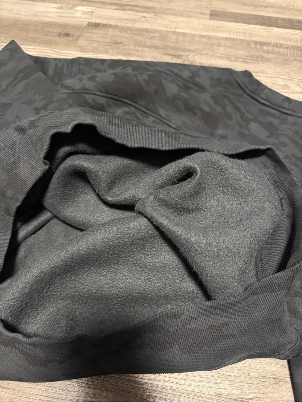 Alphalete Black Camo Crewneck Sweatshirt - Picture 4 of 7